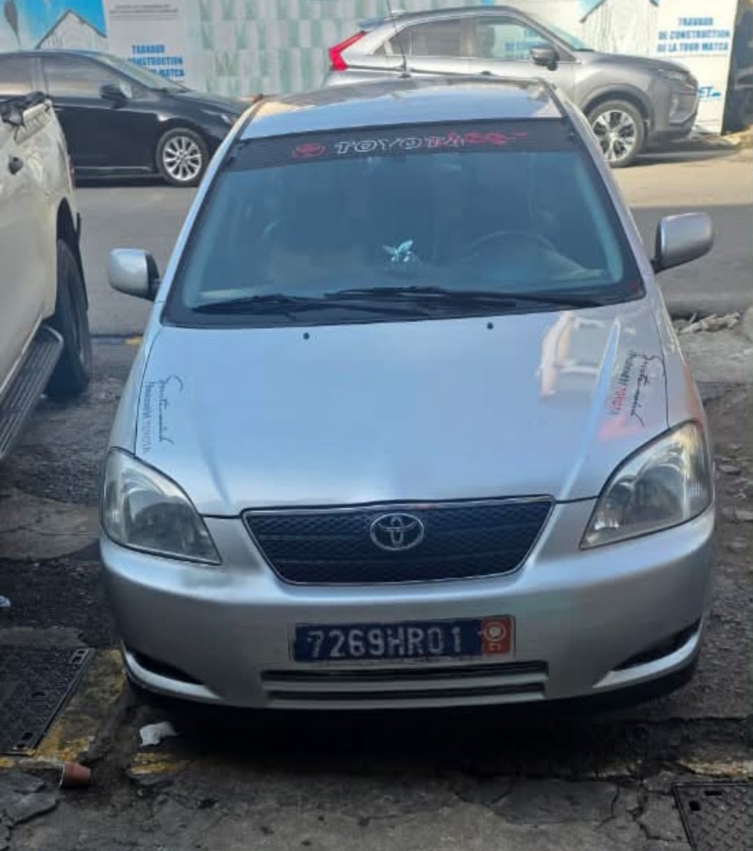 Toyota Obama essence BA