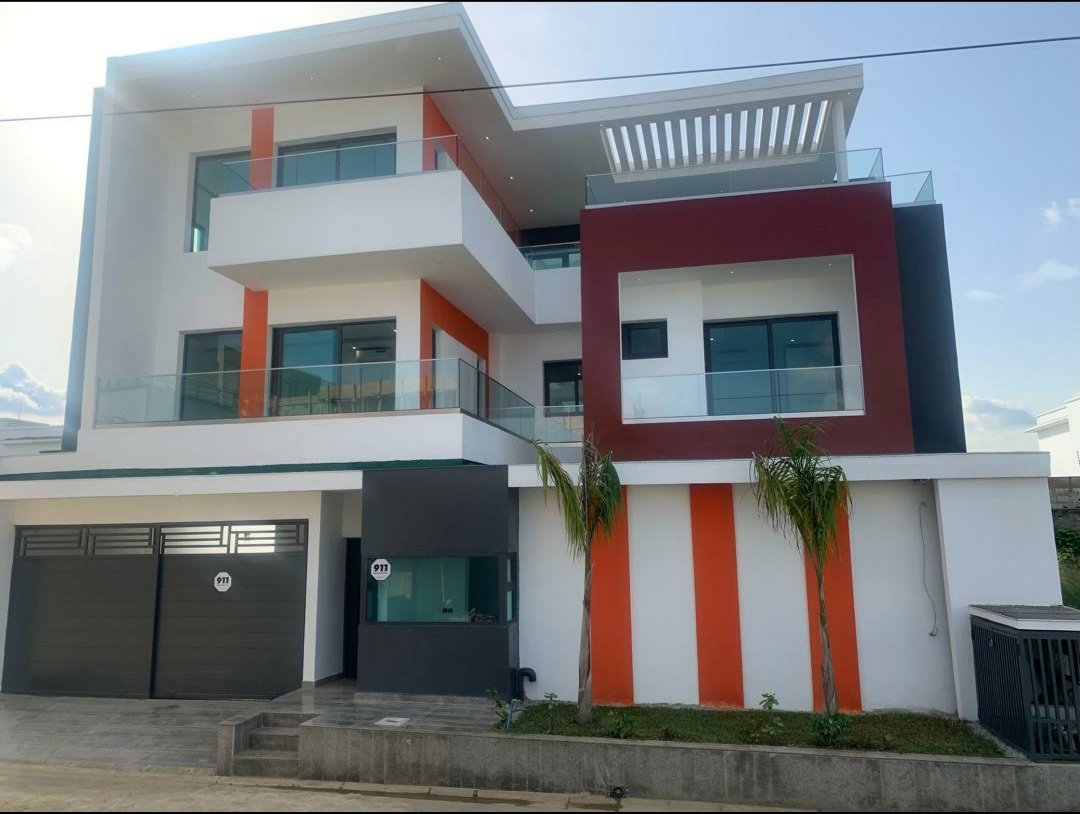 COCODY ANGRÉ TRIPLEX HAUT STANDING À VENDRE