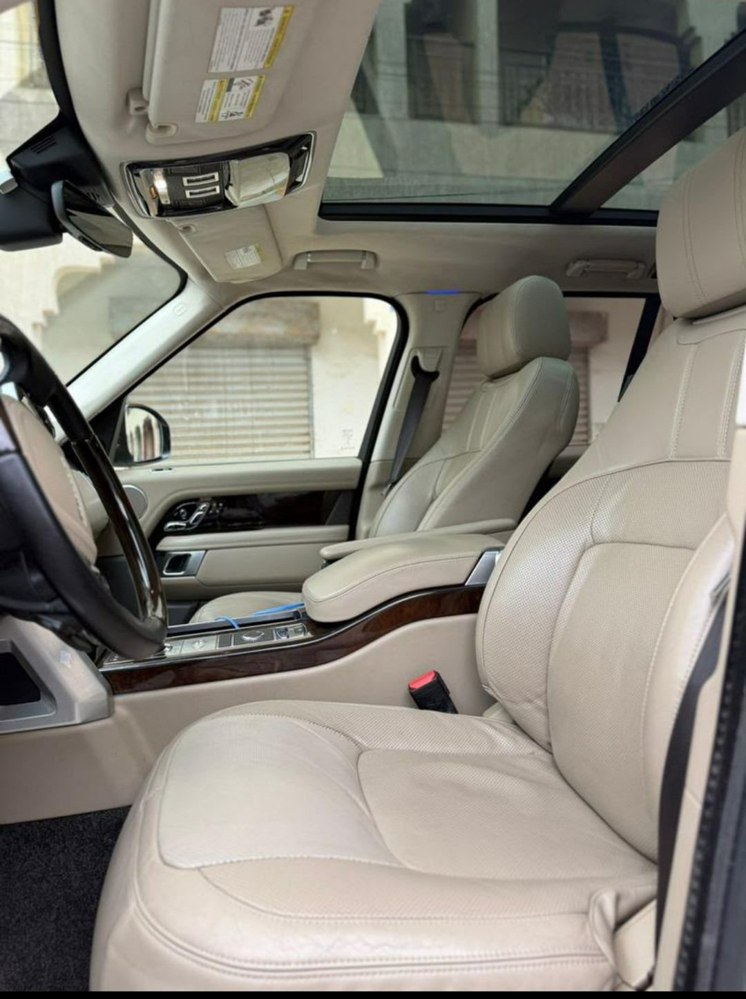RANGE ROVER VOGUE À VENDRE