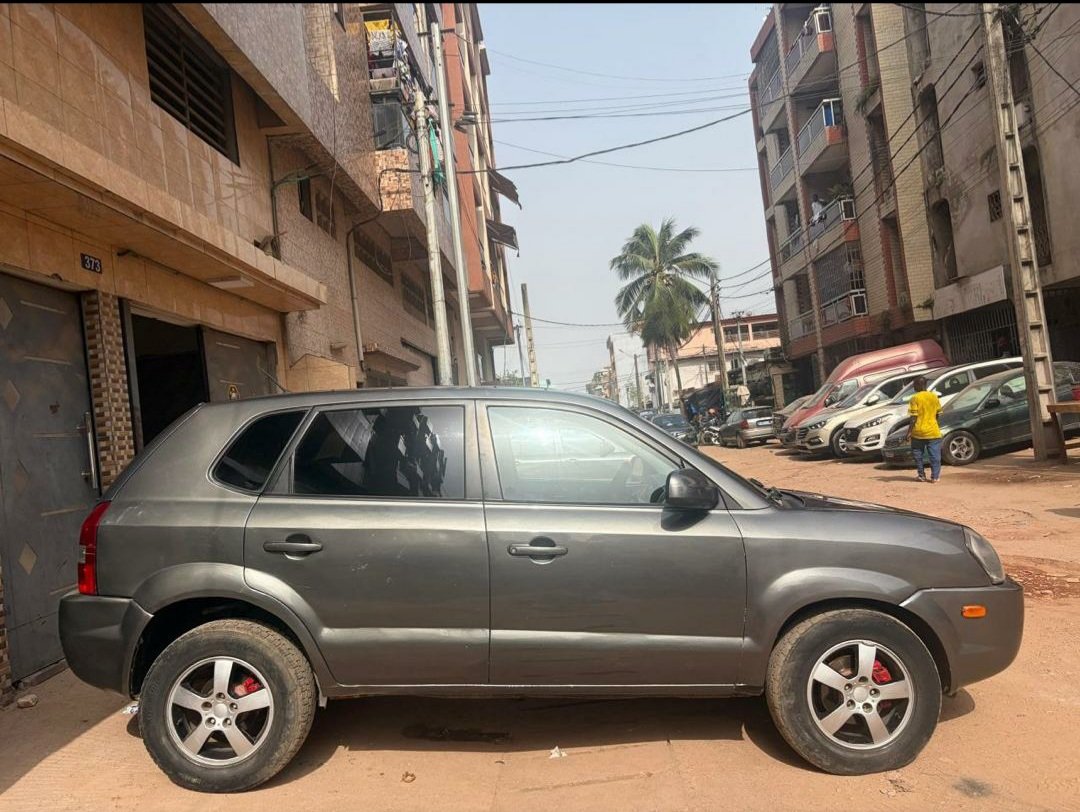 À VENDRE HYUNDAI TUCSON 2005