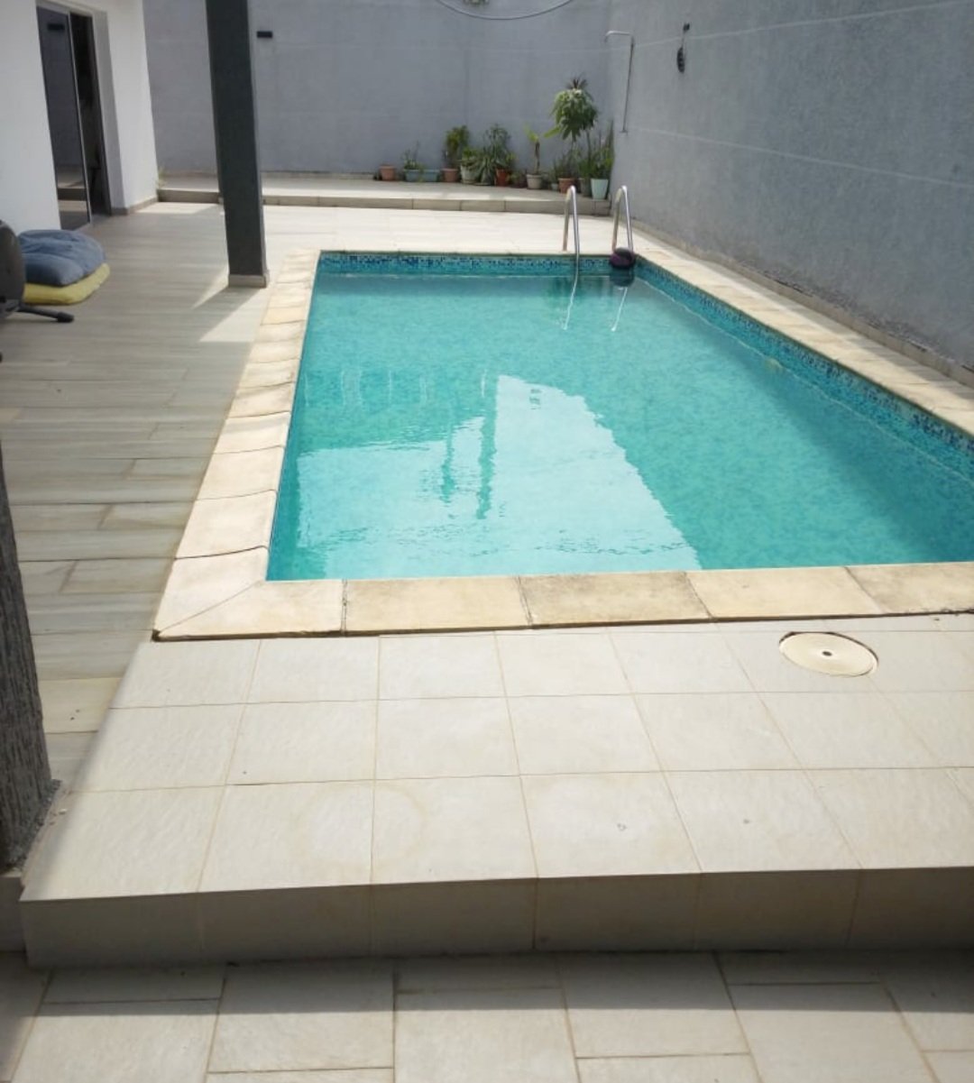 DUPLEX 8 PIÈCES PISCINE À LOUER