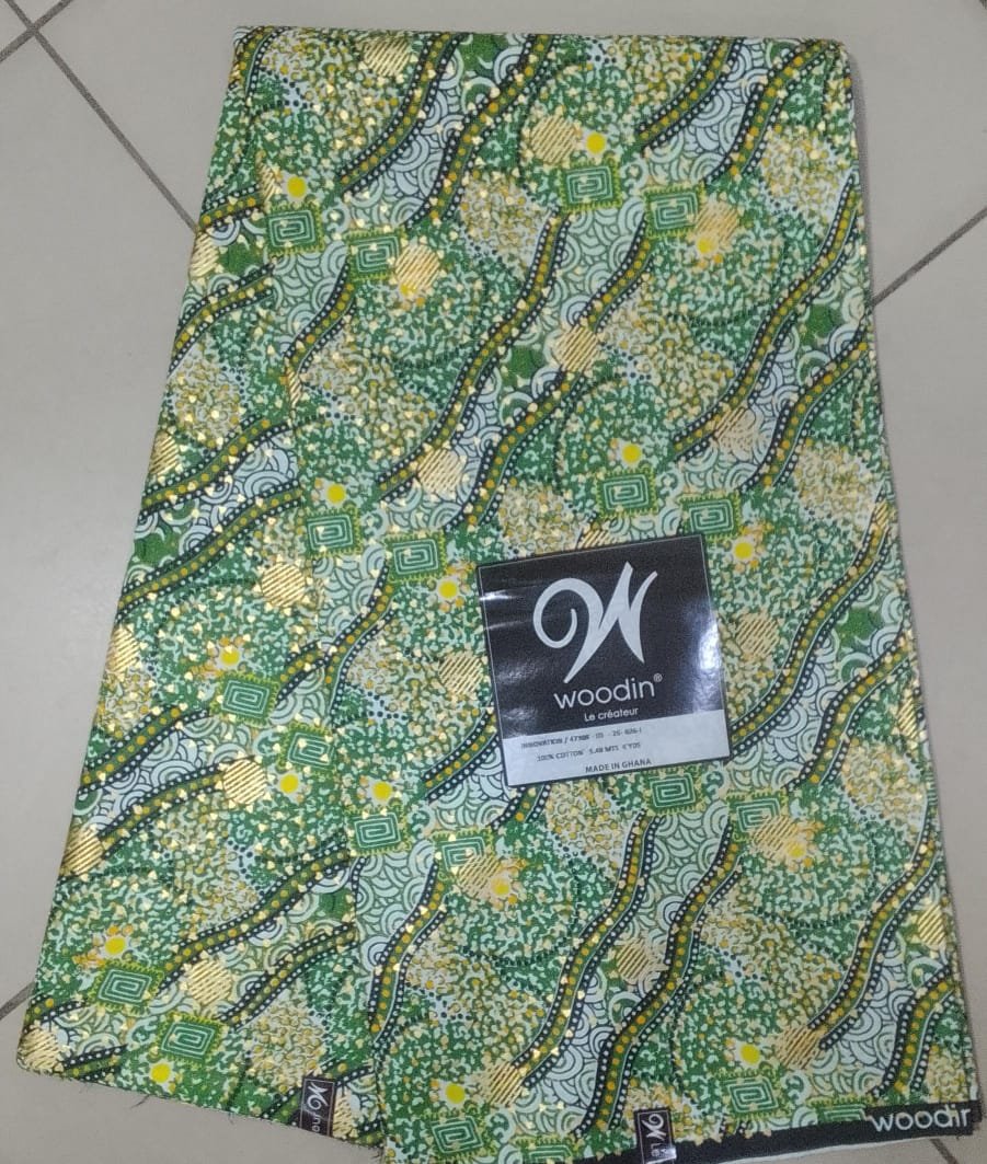 Woodin aux tons vert, blanc et doré.vert prestige