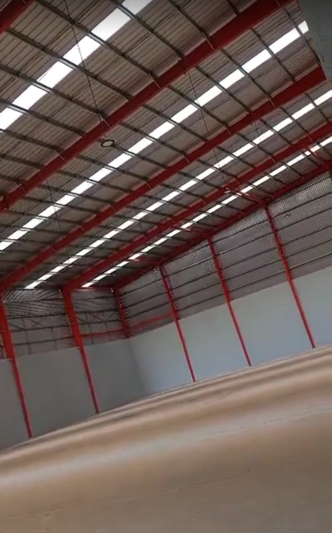 Location entrepôts 1440 et 3500 m2