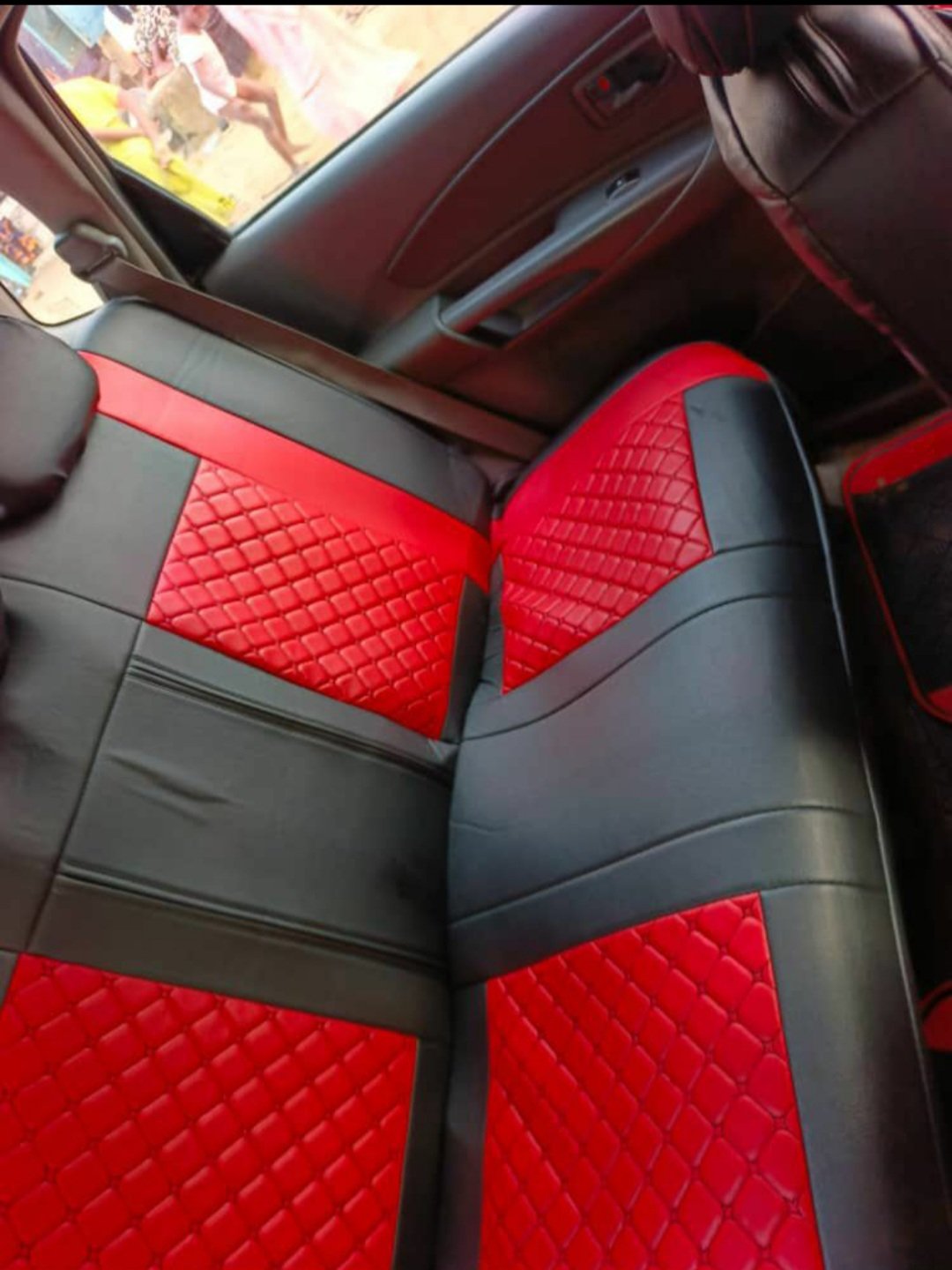 Mitsubishi Outlander 7 places