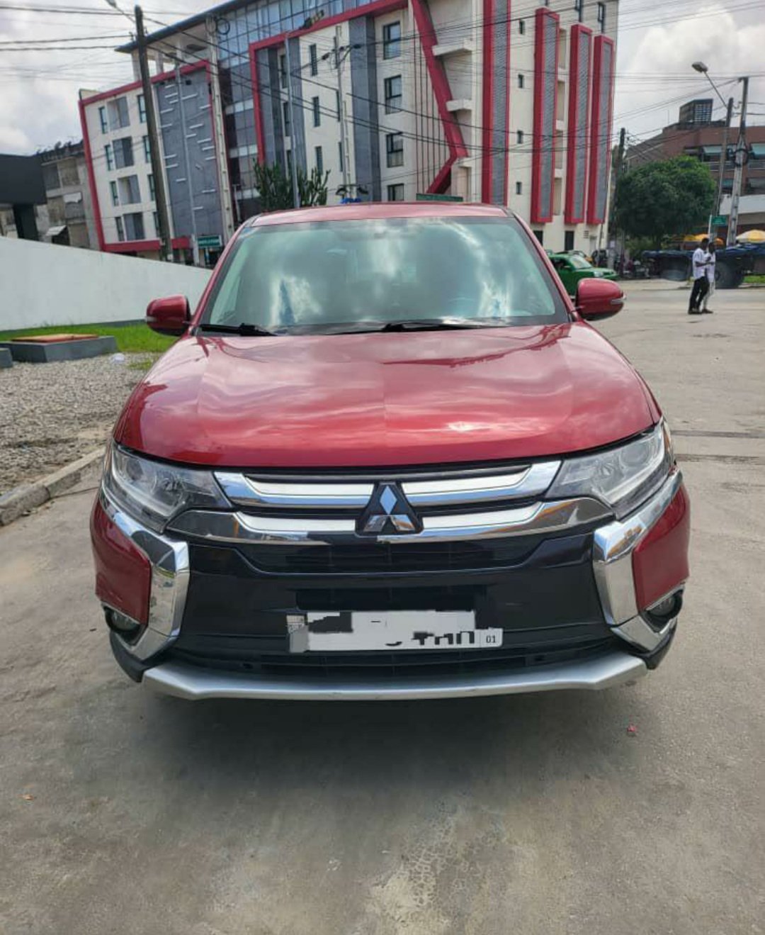 Mitsubishi Outlander 7 places