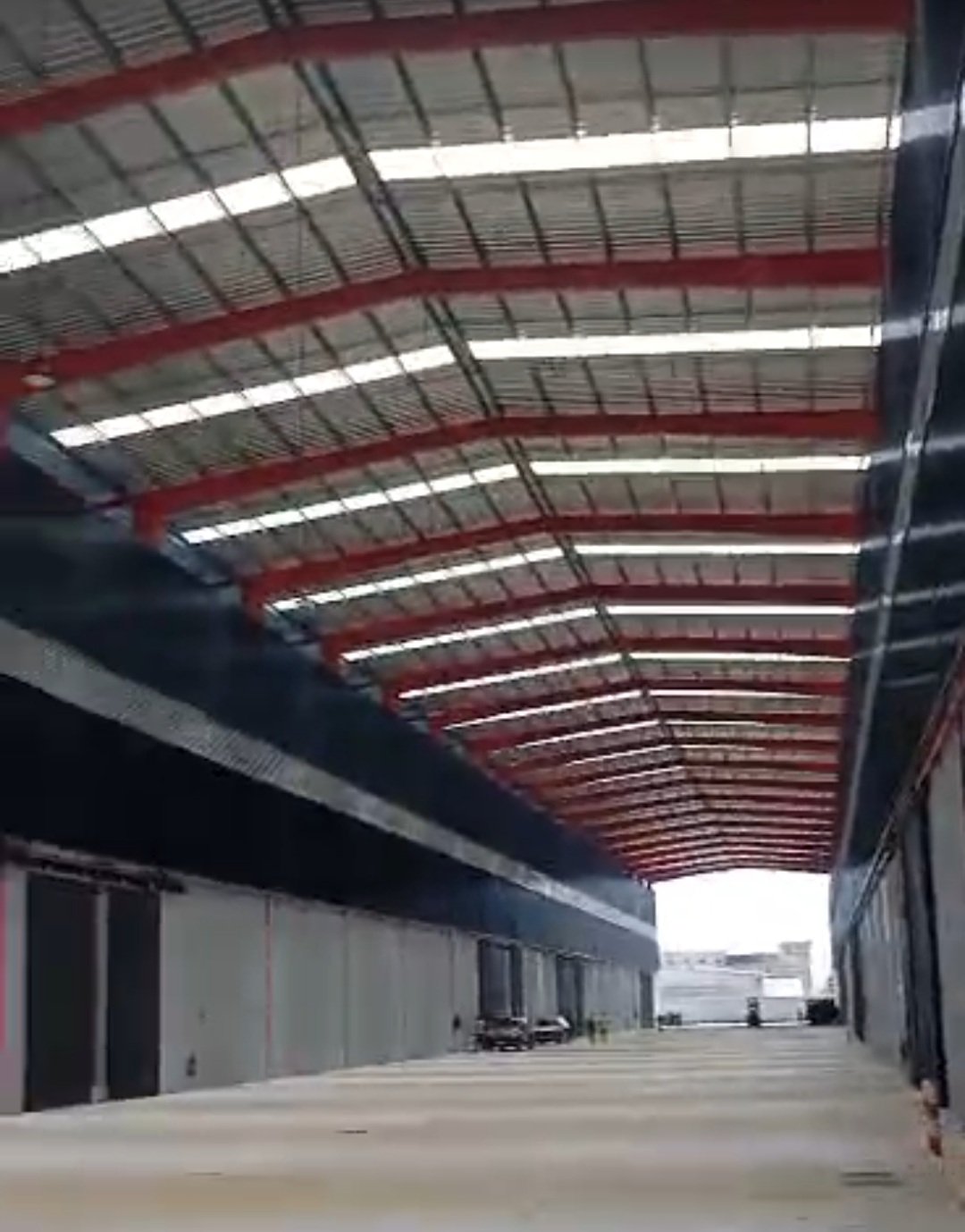 Location entrepôts 1440 et 3500 m2