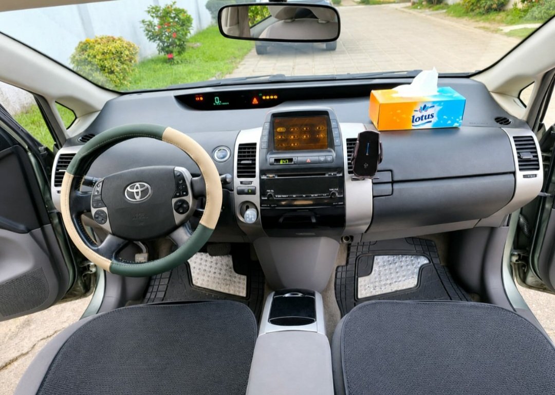 TOYOTA PRIUS HYBRIDE