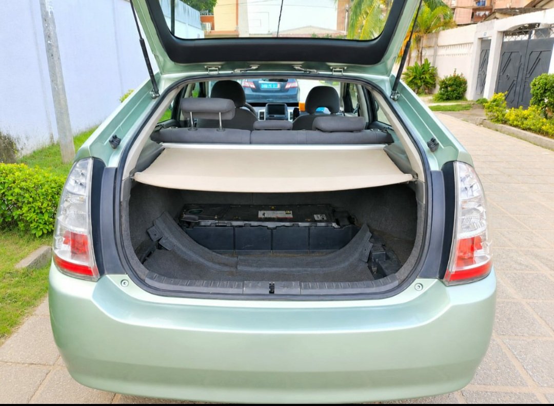 TOYOTA PRIUS HYBRIDE
