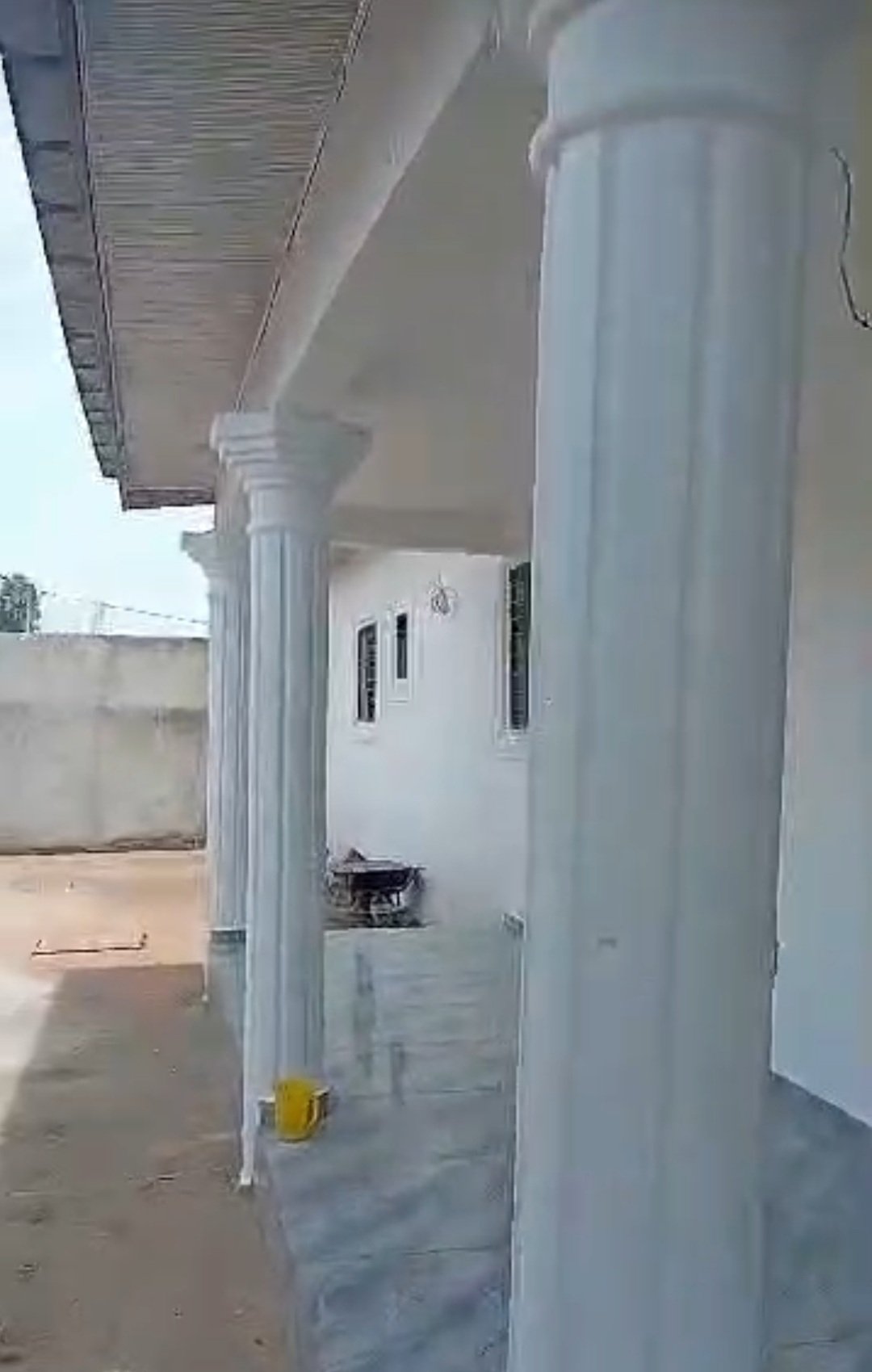 Maison neuve SONGON AYEWAHI