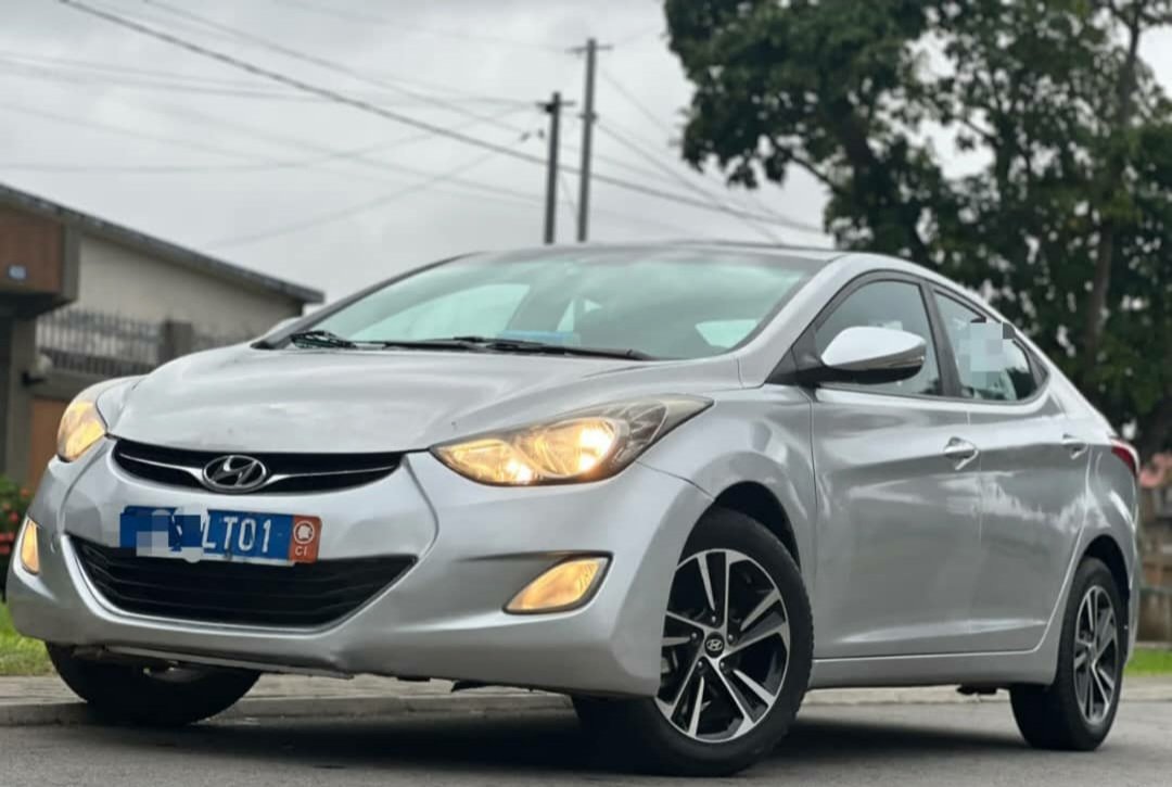 HYUNDAI ELANTRA GLS à vendre