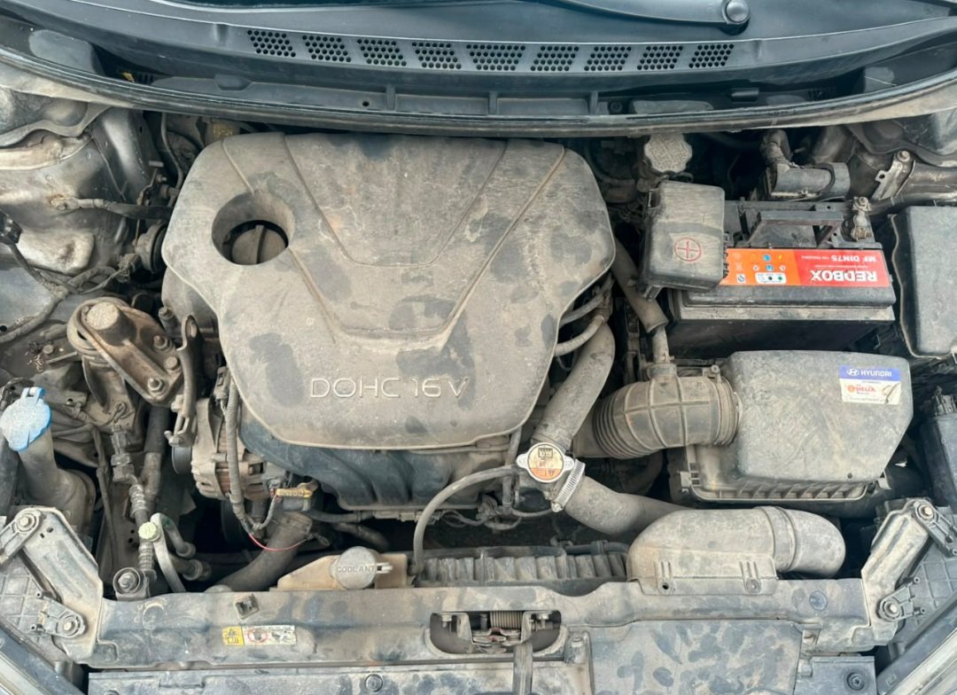 HYUNDAI ELANTRA GLS à vendre