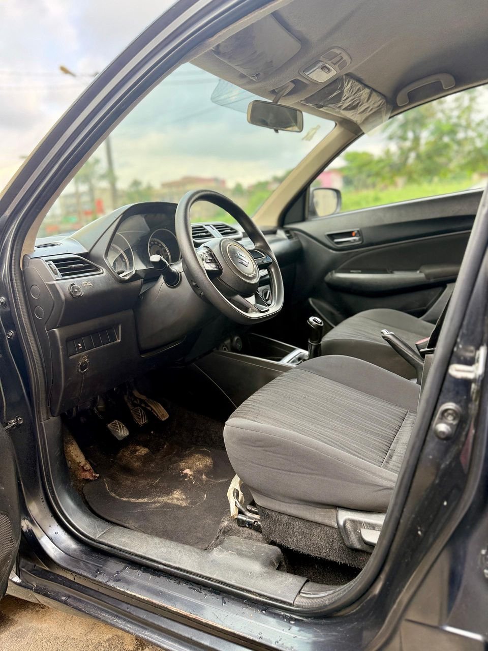 2 SUZUKI DZIRE à bon prix