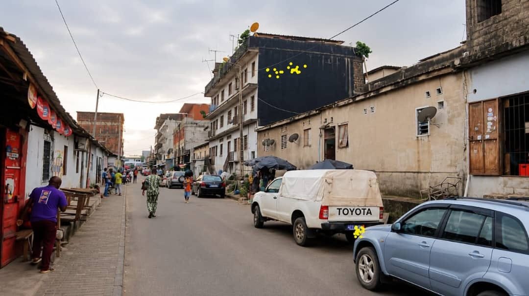 Immeuble ADJAME 220 QUARTIER UTB R+2