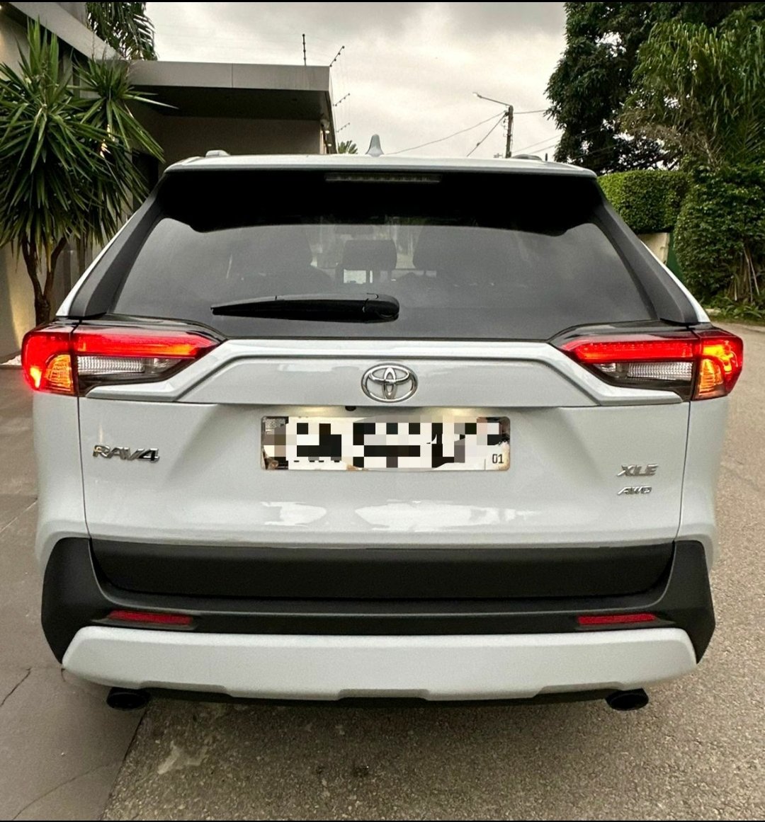 TOYOTA RAV4 Importée ANNÉE 2023
