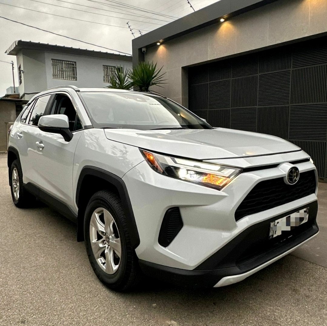 TOYOTA RAV4 Importée ANNÉE 2023