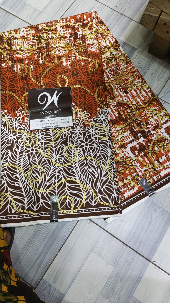 Pagne Woodin Terre cuite – Effet Floral Traditionnel
