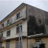 ATTECOUBE COUR 300M2 A VENDRE