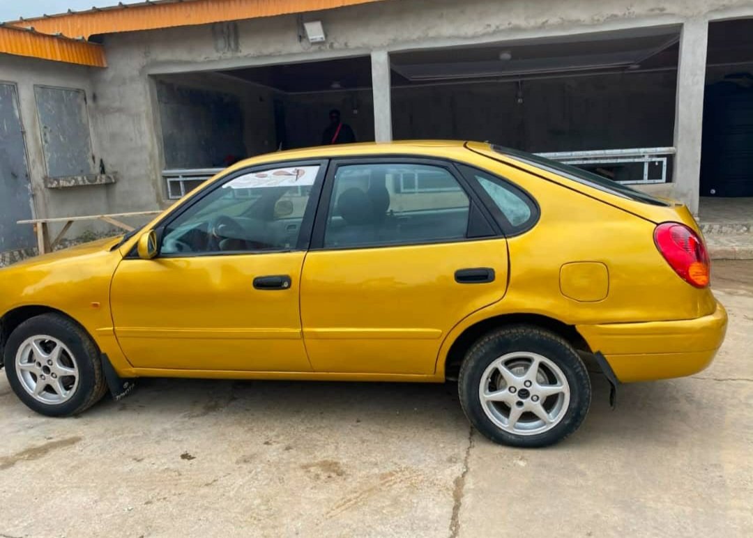 TOYOTA ETO’O bon prix Essence
