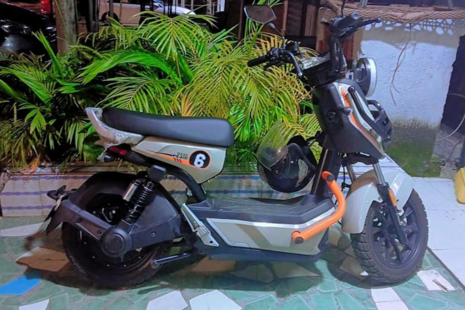 MOTO SCOOTER TAILG X50 – 80KM AUTONOMIE