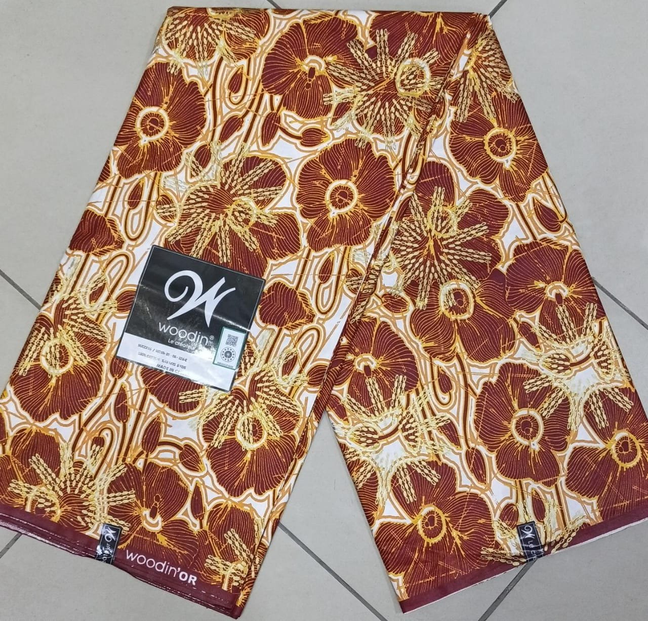 Pagne Woodin – Beauté Florales Marron Doré