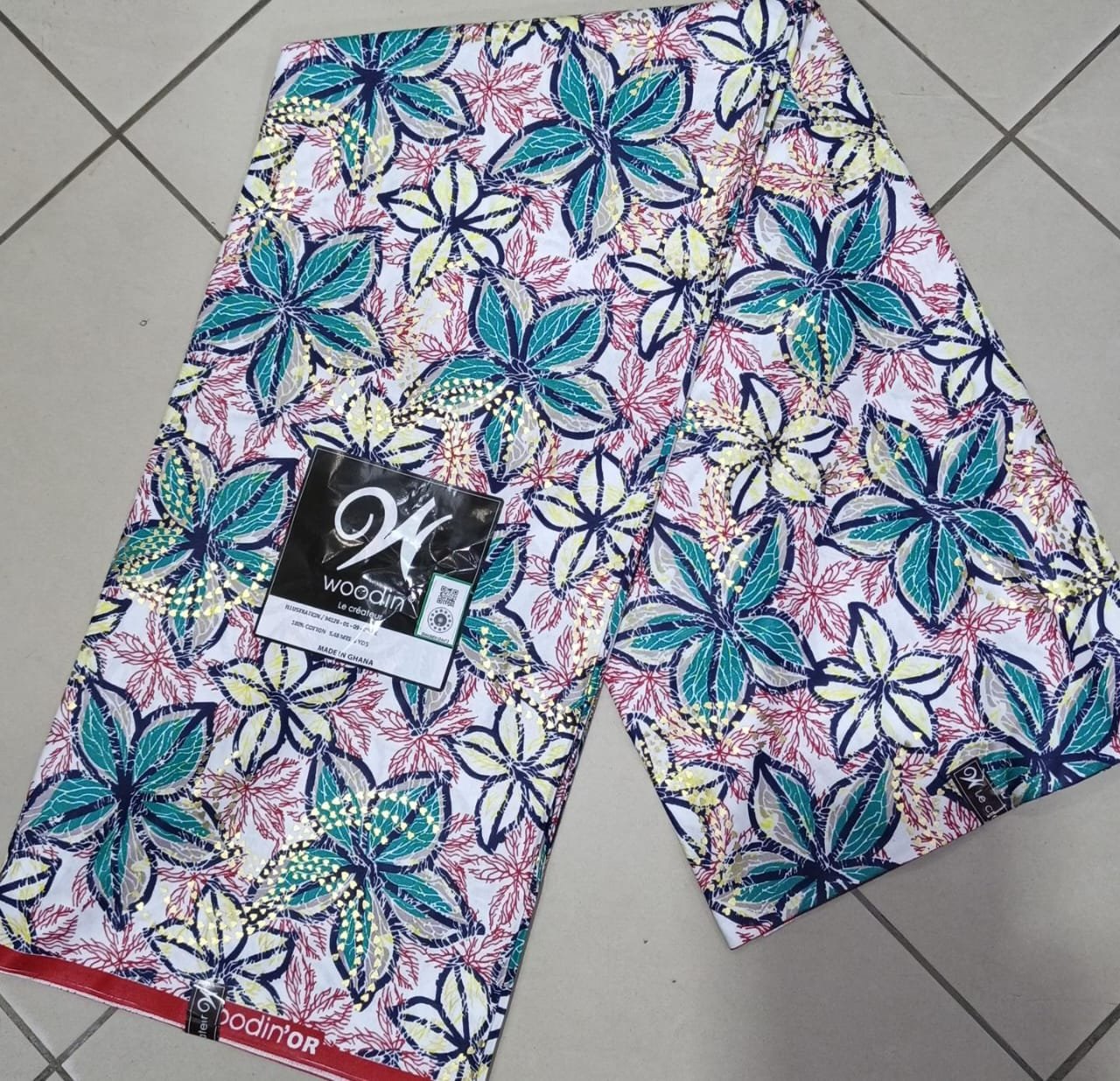 Pagne Woodin Or fleurs Tropicales Turquoise