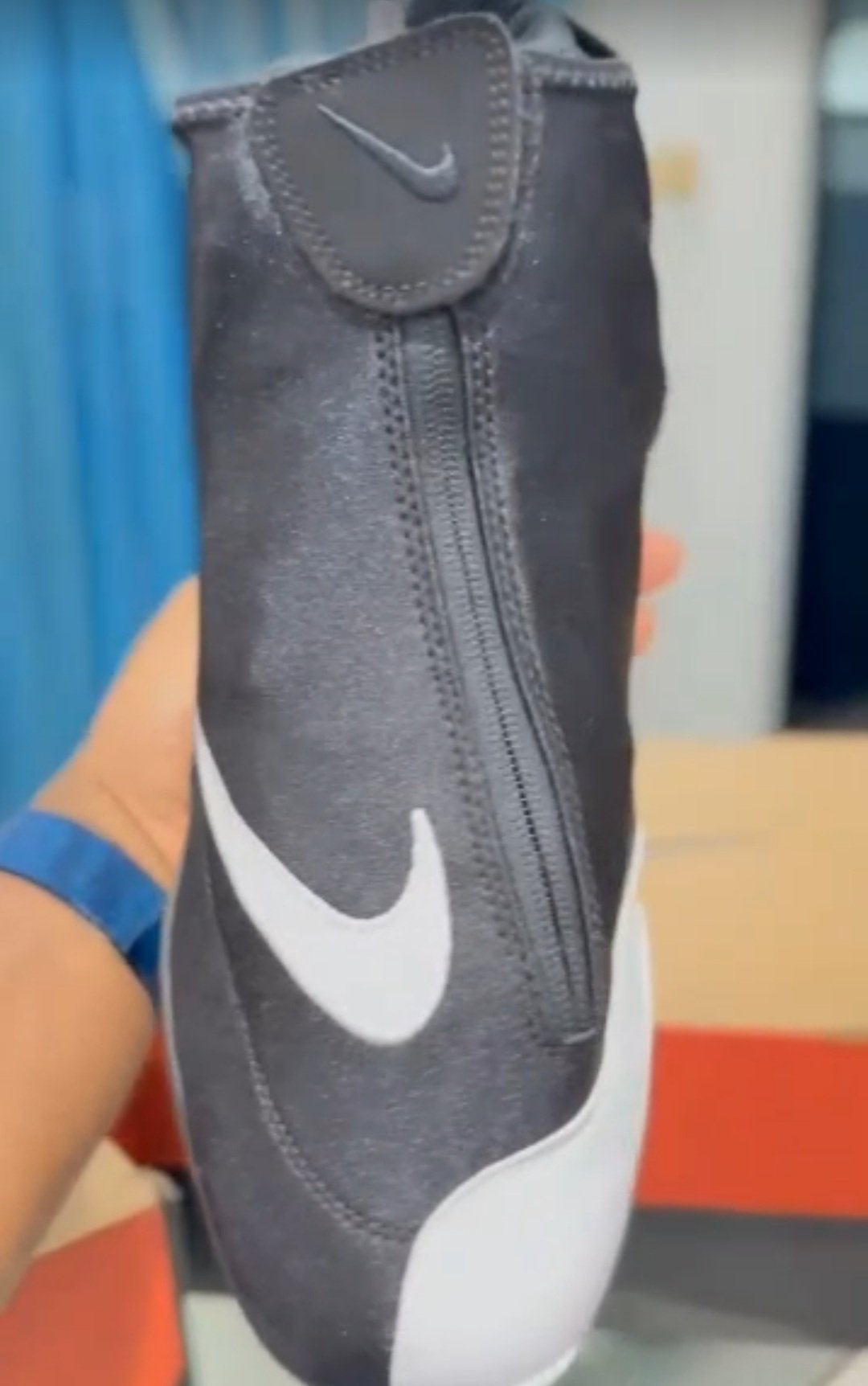 NIKE AIR ZOOM FLIGHT 98 “THE GLOVE”