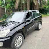 TOYOTA RAV4 À VENDRE BA essence Clim