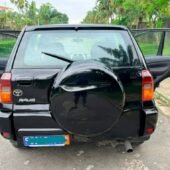TOYOTA RAV4 À VENDRE BA essence Clim