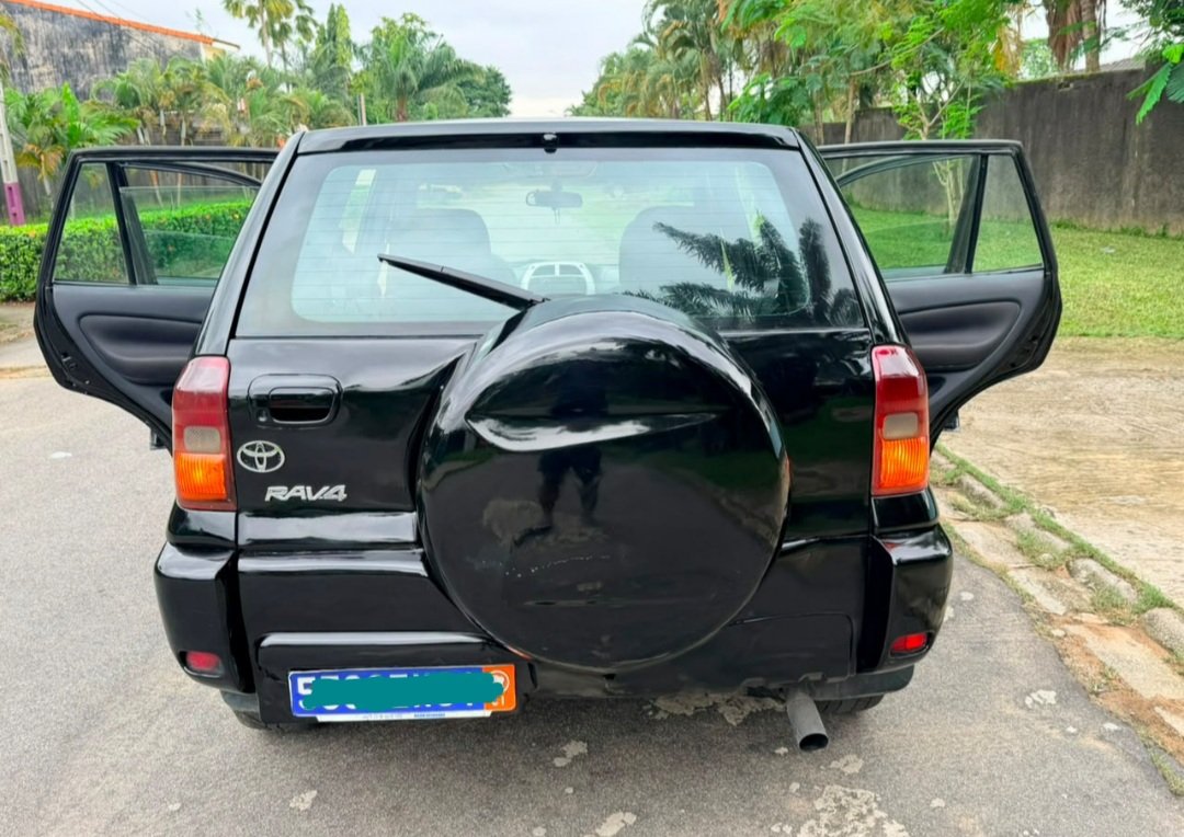 TOYOTA RAV4 À VENDRE BA essence Clim