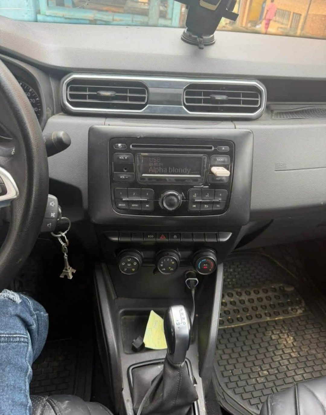 RENAULT DUSTER Année 2019 à vendre