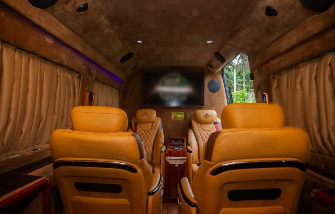 LOCATION MERCEDES VIANO VIP