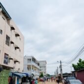 YOPOUGON KOWEÏT COUR COMMERCIALE À VENDRE