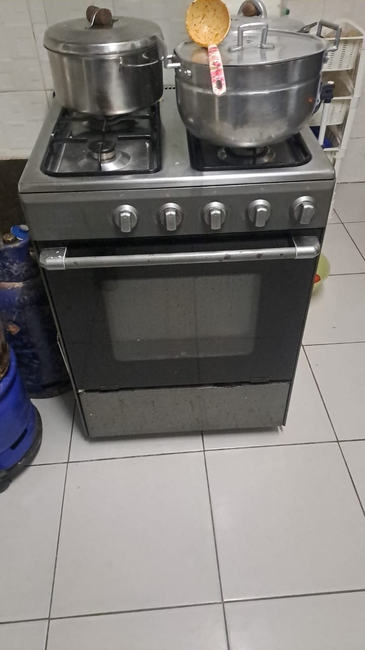 Table à manger ensemble complet en vente