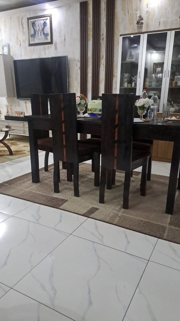 Table à manger ensemble complet en vente