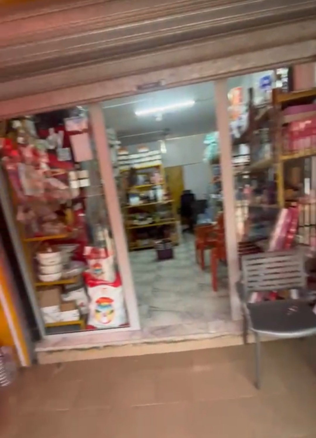 SUPÉRETTE À CÉDER QUARTIER DIVO
