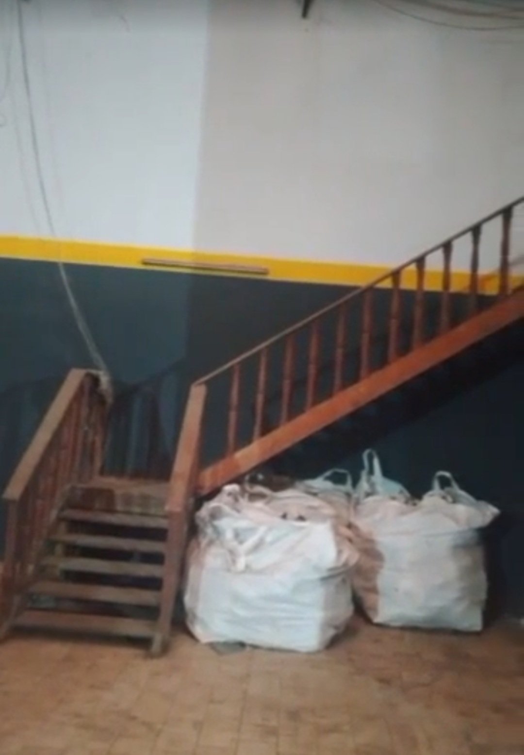 ENTREPÔT 2000m2 À LOUER À YOPOUGON