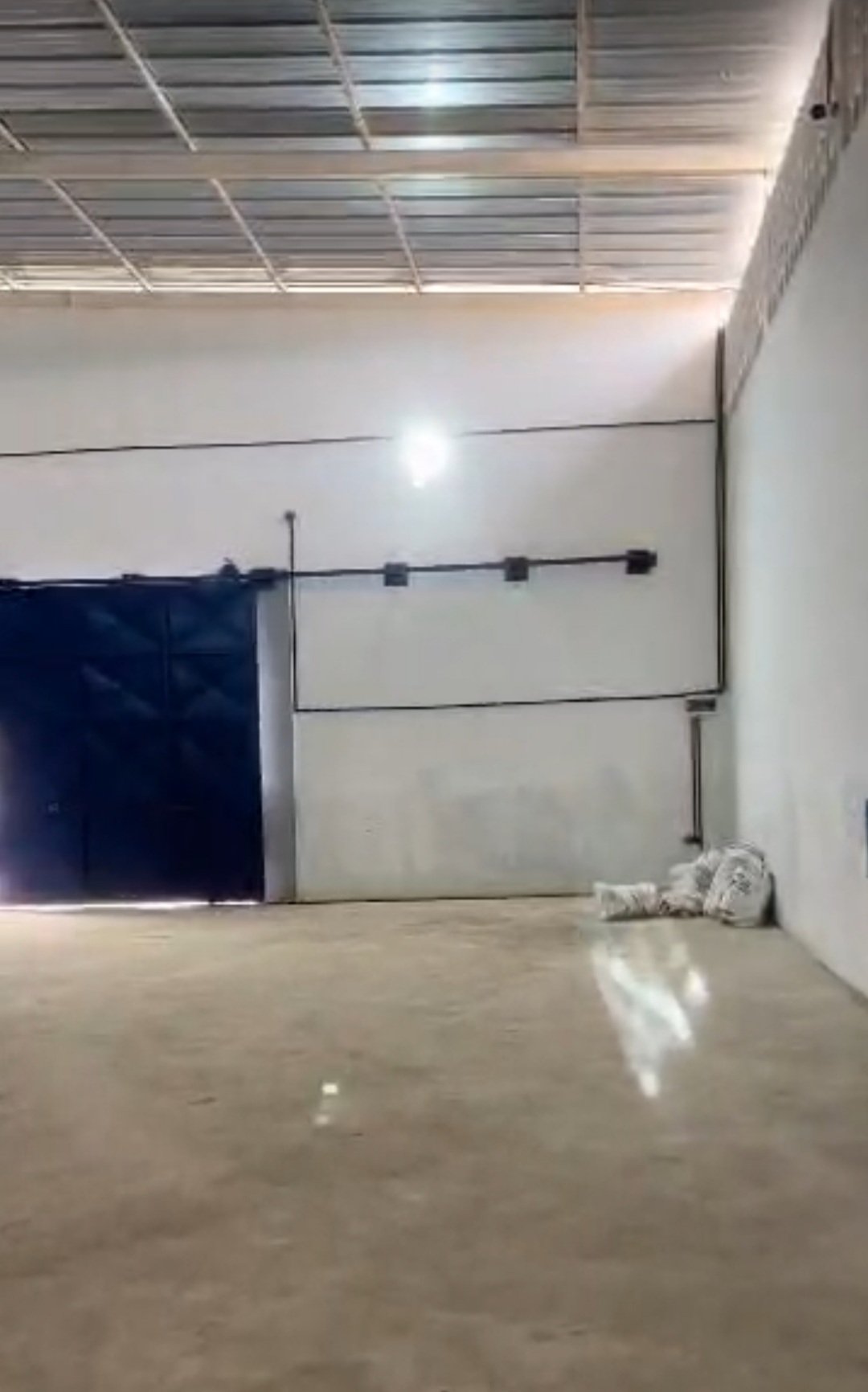 koumassi bia sud entrepôt 423m² en vente