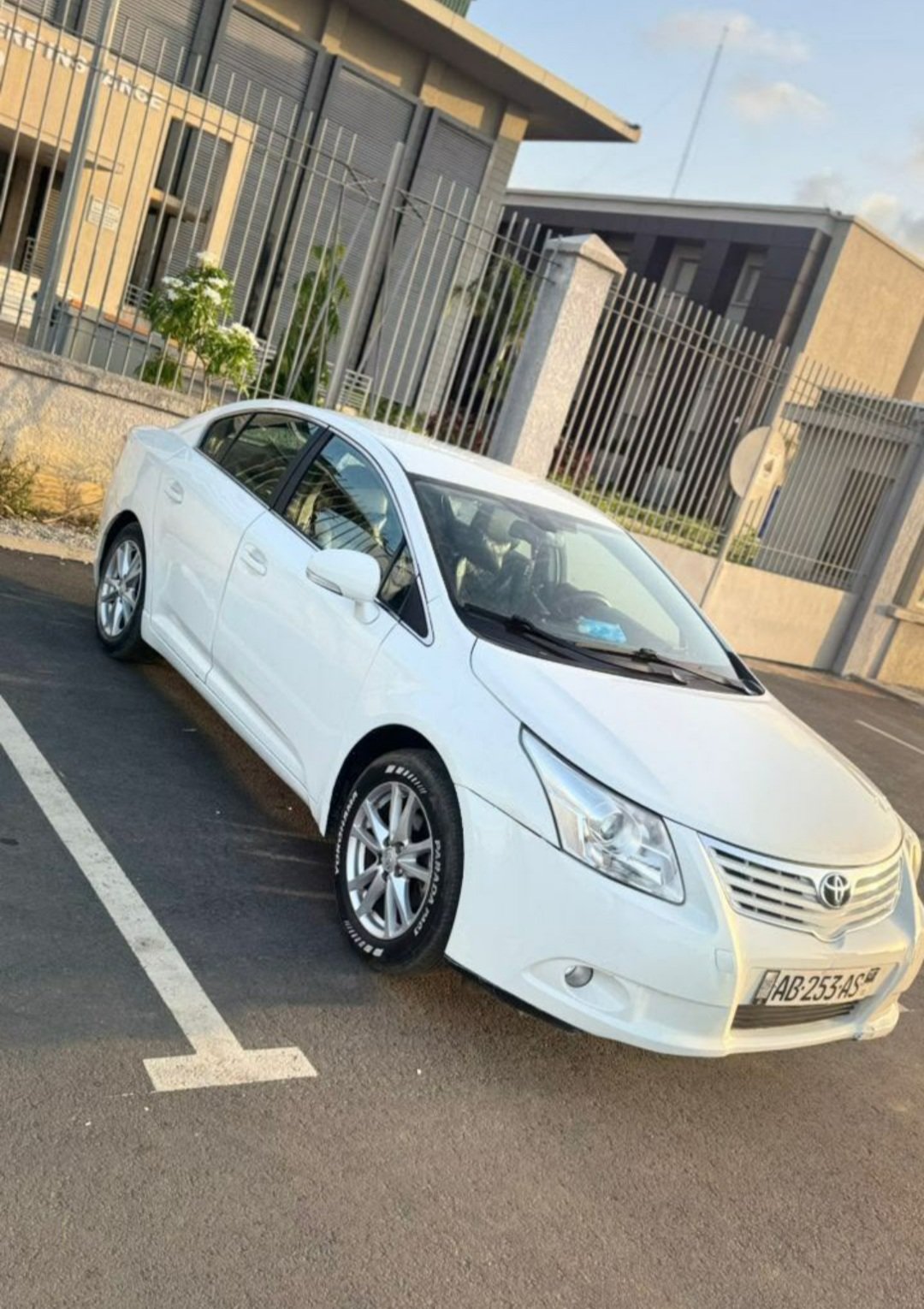 BON MOUVEMENT TOYOTA AVENSIS