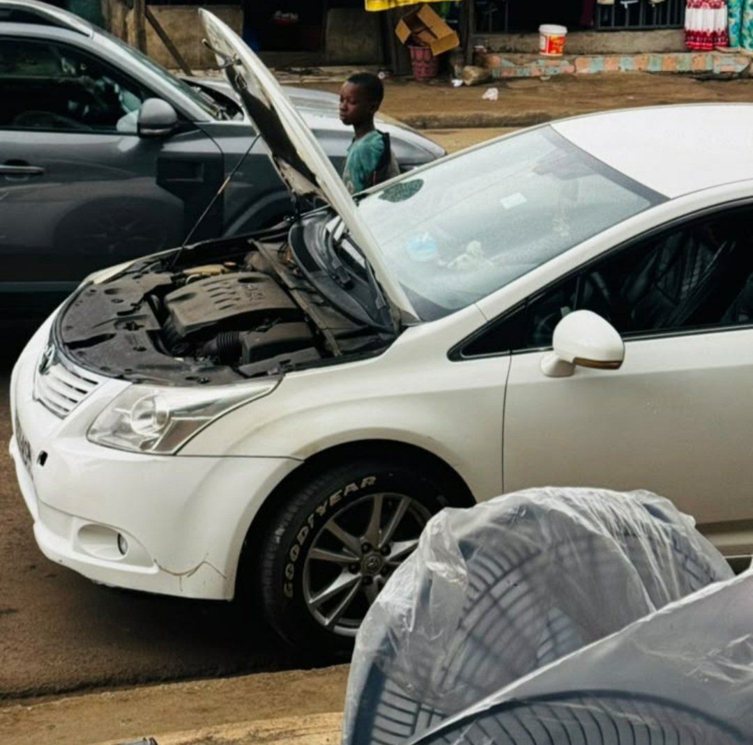 BON MOUVEMENT TOYOTA AVENSIS