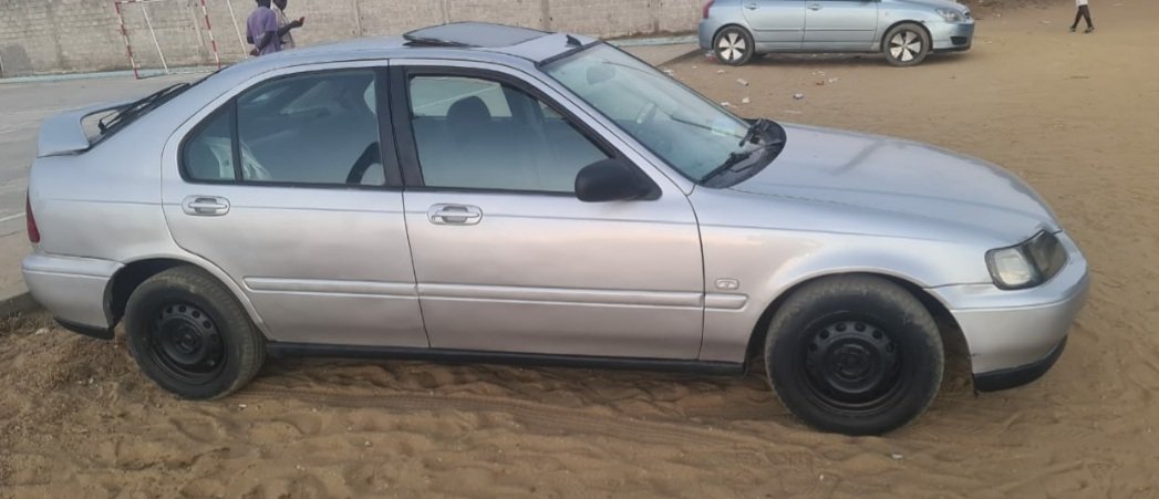 HONDA CIVIC BERLINE à vendre