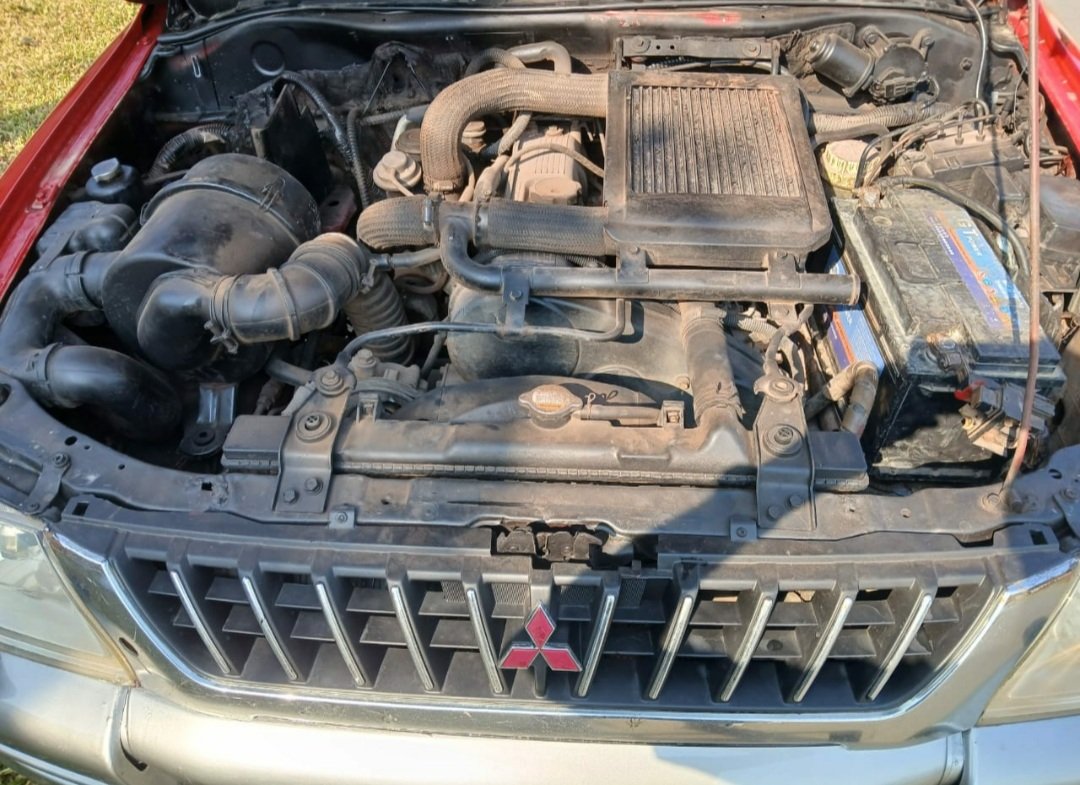MITSUBISHI L200 PICK-UP CABINE 4×4 AVEC HARDTOP